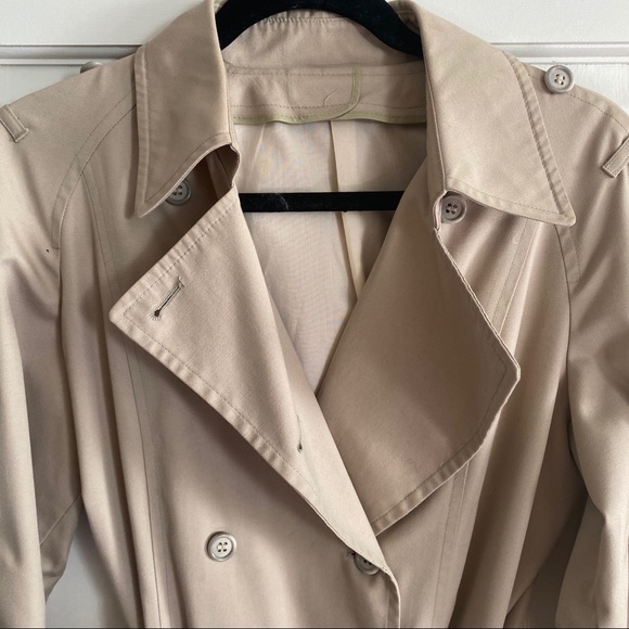 Trench Coat - Picture 5 of 9